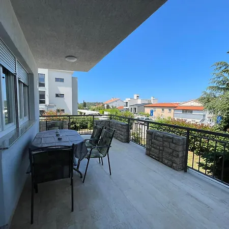Goga Apartment *