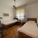 Goga * Pula