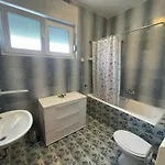 Goga Apartment *