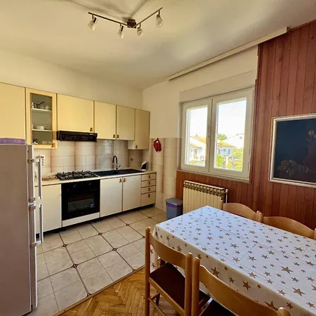 Goga Apartment *